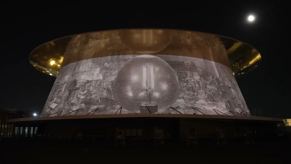 Mapping architectural audio-réactif — EXPO Hall Shining Hat · Osaka, Osaka 2025 (9)