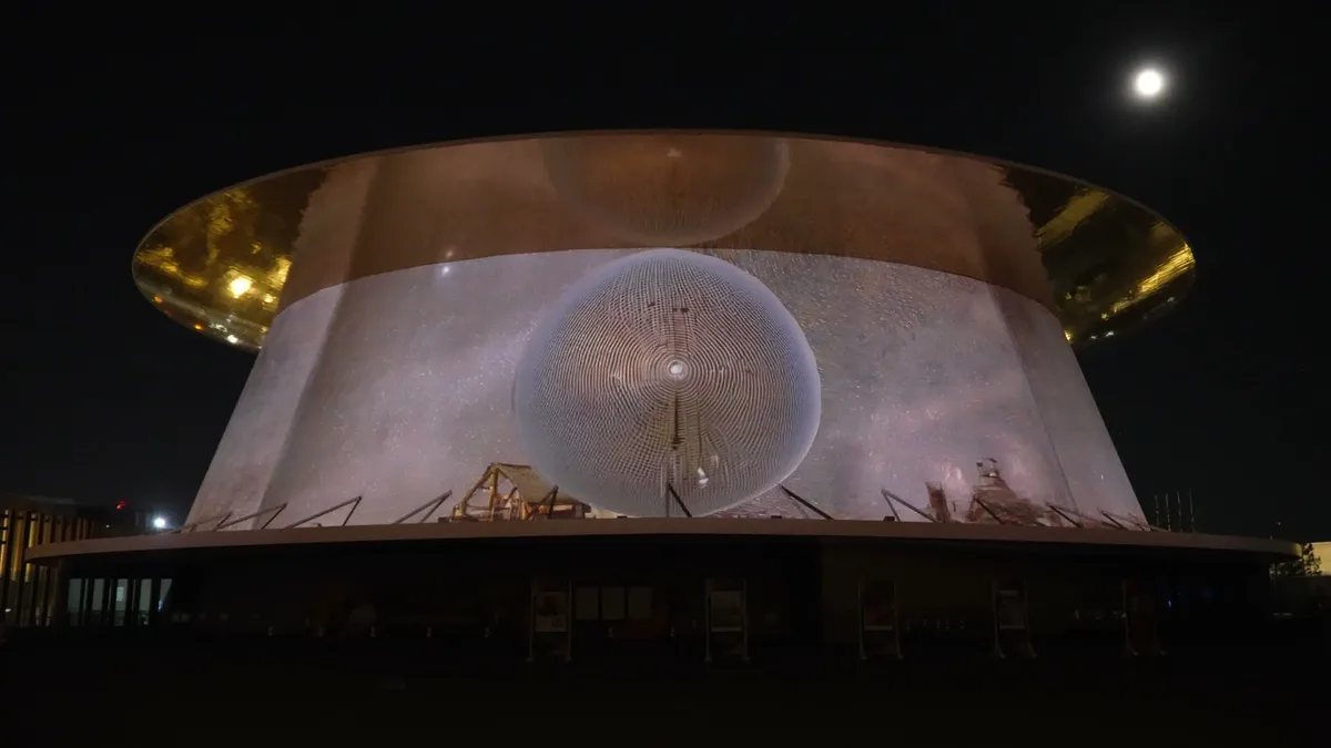 Mapping architectural audio-réactif — EXPO Hall Shining Hat · Osaka, Osaka 2025 (12)